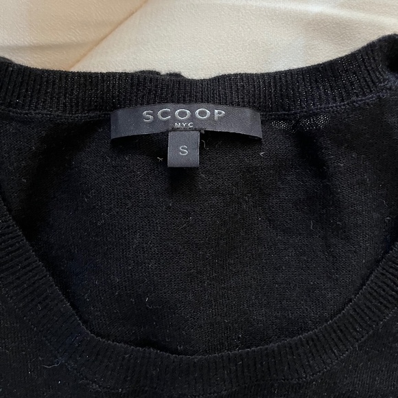 Scoop NYC Black Short Sleeve Asymmetric Wool Blend Knit Sweater S - Picture 3 of 3